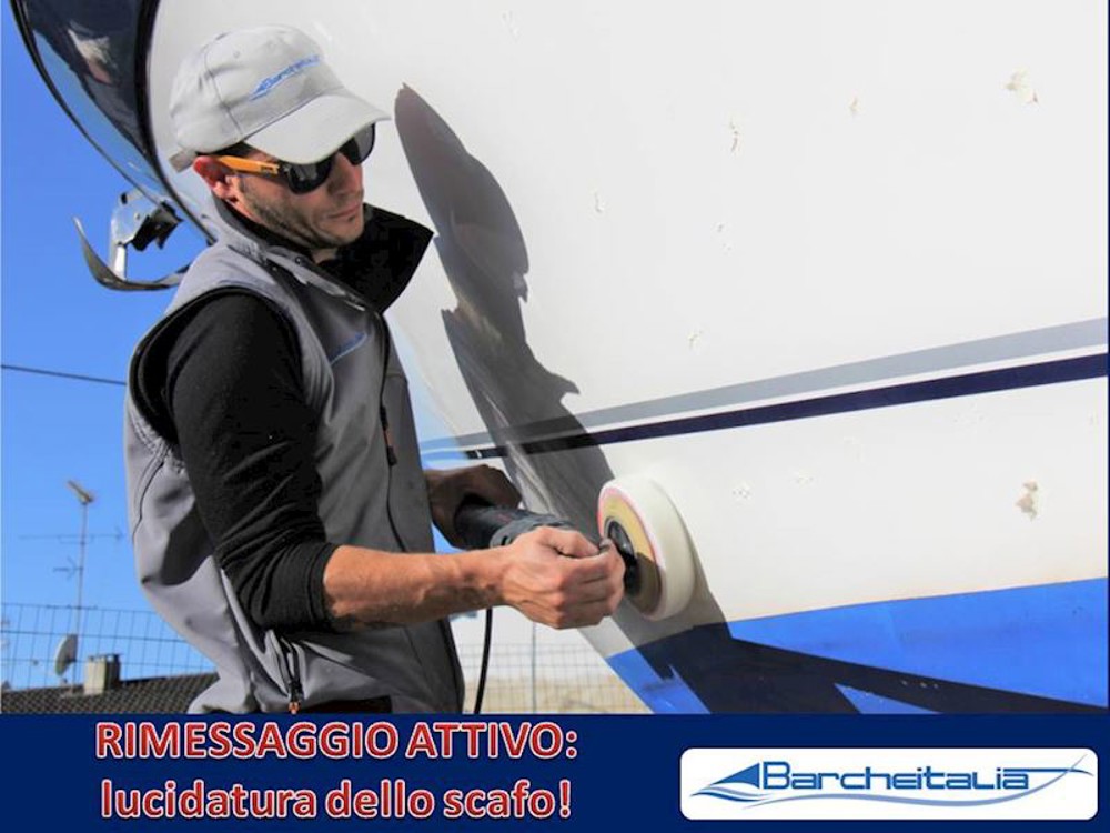 RIMESSAGGIO ATTIVO: lucidatura dello scafo!